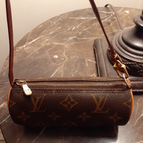 Louis Vuitton Pochette Papillon - Picture 7 of 8